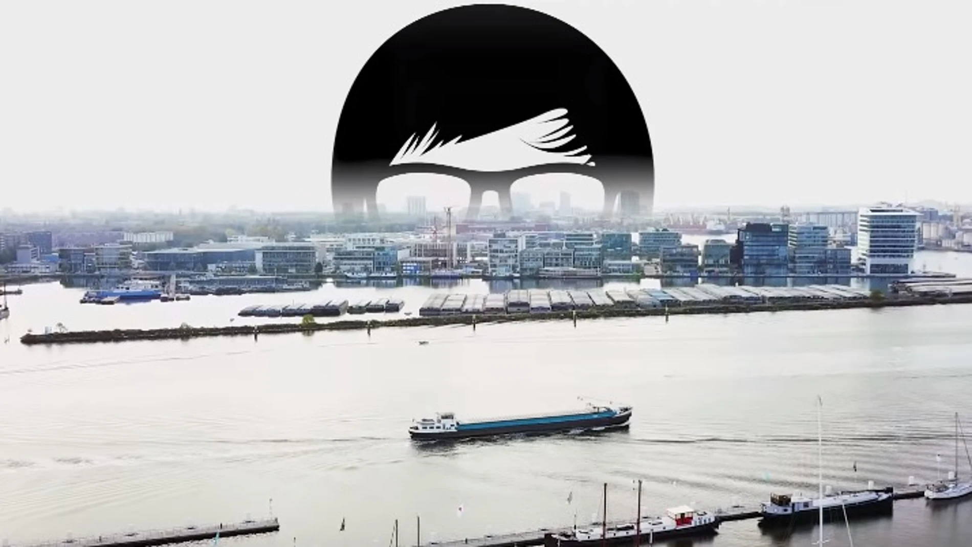 Wally Lopez estrena 'Amsterdam' Wally Lopez estrena 'Amsterdam'