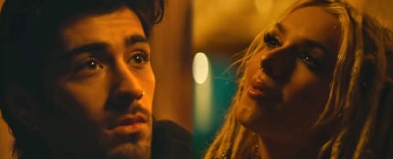 Zayn Malik y Zhavia Ward en el videoclip de 'A Whole New World'