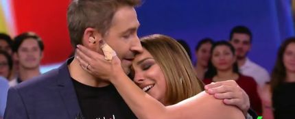 Chenoa cierra el último programa de Frank Blanco con su canción: "Todo te va a ir genial"