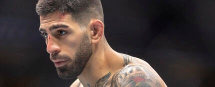 Ilia Topuria, durante su pelea contra el australiano Alexander Volkanovski Ilia Topuria, durante su pelea contra el australiano Alexander Volkanovski