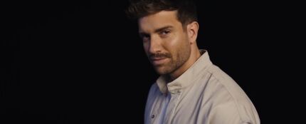 Pablo Alborán en el videoclip de 'Clickbait'