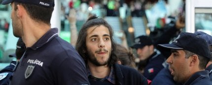 Salvador Sobral, ganador de Eurovisión, a su llegada a Lisboa