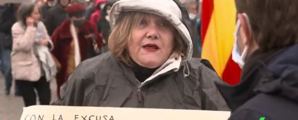 "Quieren aniquilar a ancianos y esterilizar jóvenes, dejarlos lelos": la férrea defensa de una negacionista de la pandemia